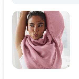 The Yellow Label Co. Le Cozyyy Crew in Strawberry Milk